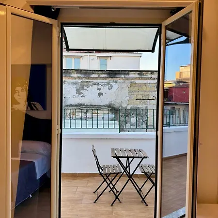 לינה וארוחת בוקר Nea Terrace *